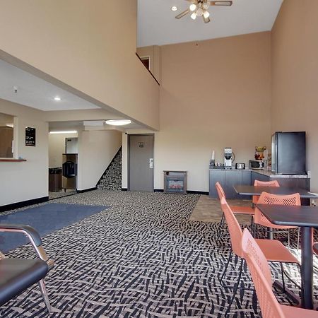 Americas Quality Inn & Suites - Finlayson Luaran gambar