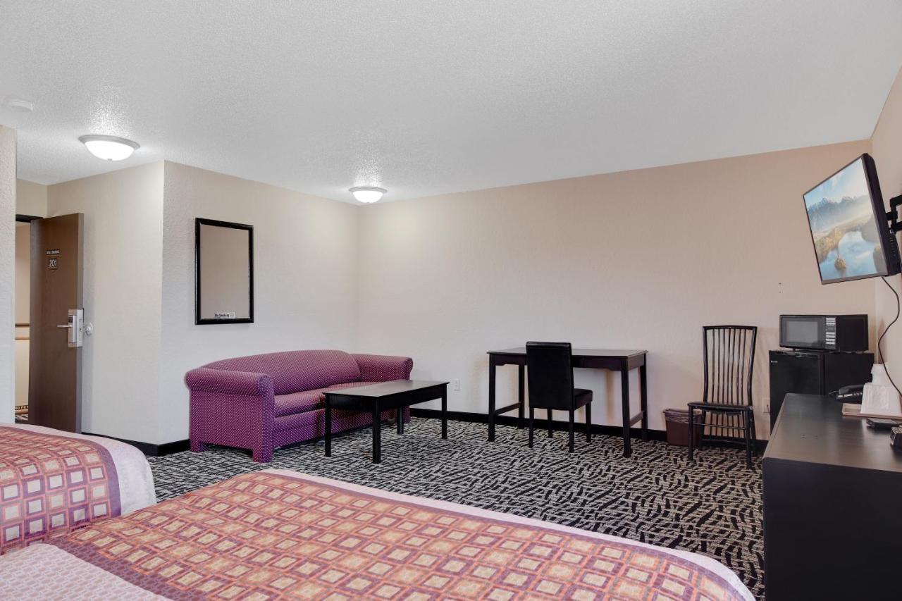 Americas Quality Inn & Suites - Finlayson Luaran gambar
