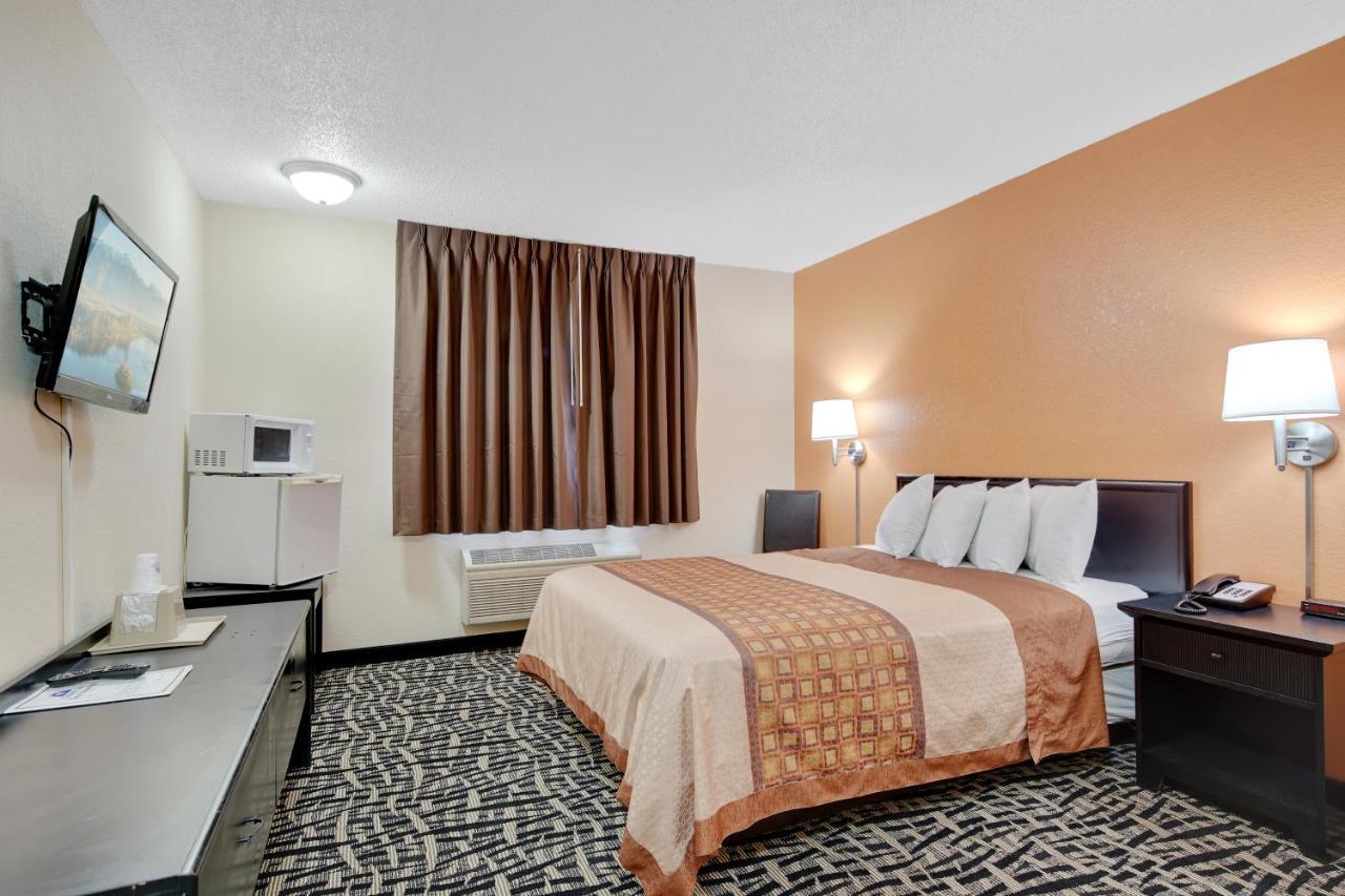 Americas Quality Inn & Suites - Finlayson Luaran gambar