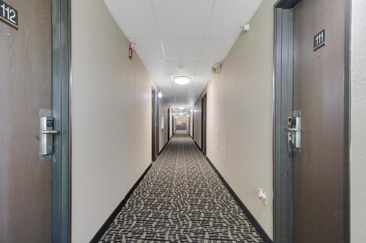 Americas Quality Inn & Suites - Finlayson Luaran gambar