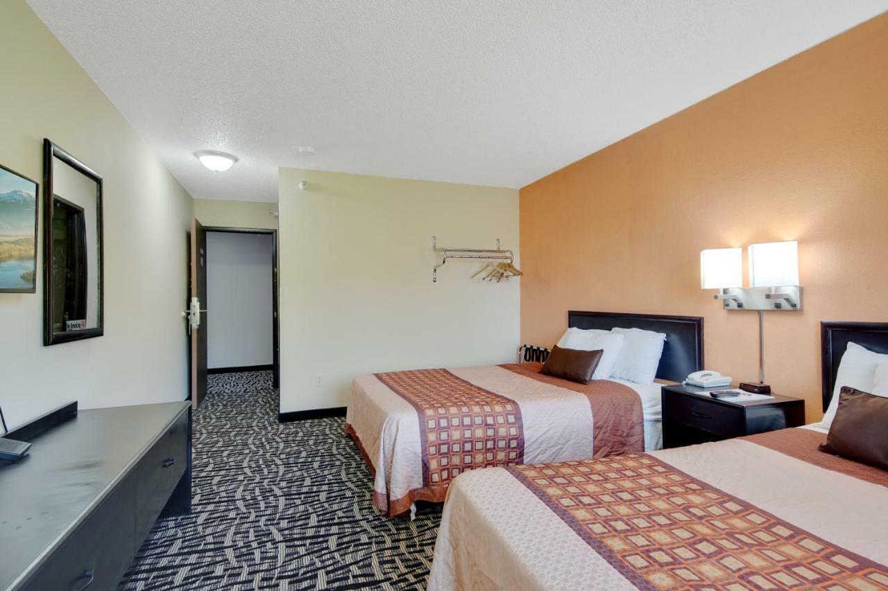 Americas Quality Inn & Suites - Finlayson Luaran gambar