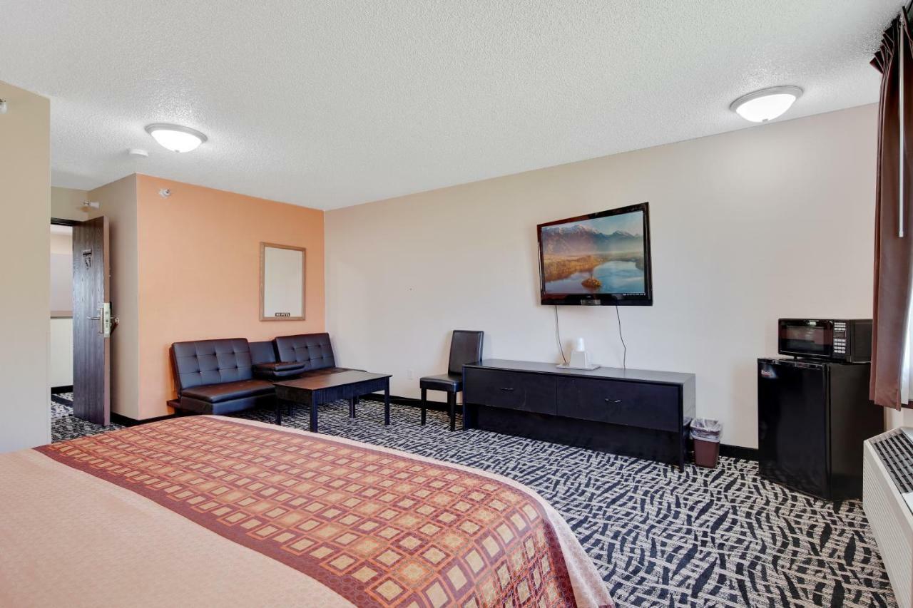 Americas Quality Inn & Suites - Finlayson Luaran gambar